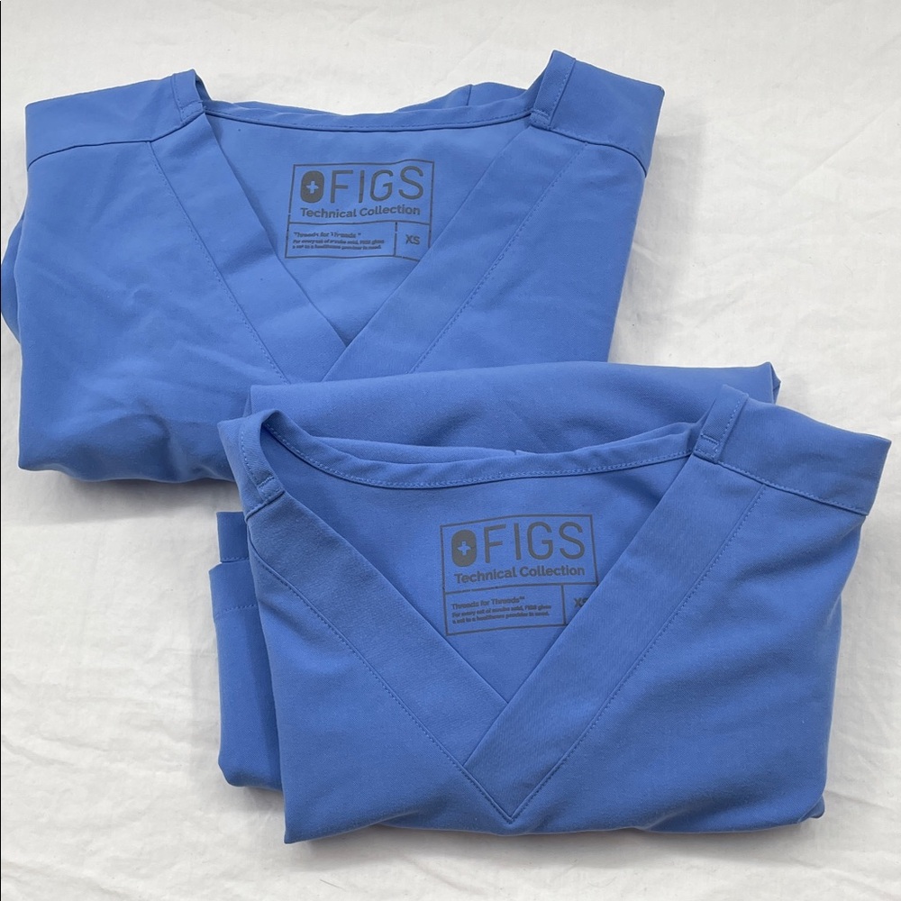 2 Figs Catarina Two-Pocket Scrub Tops. XS. - Picture 2 of 10